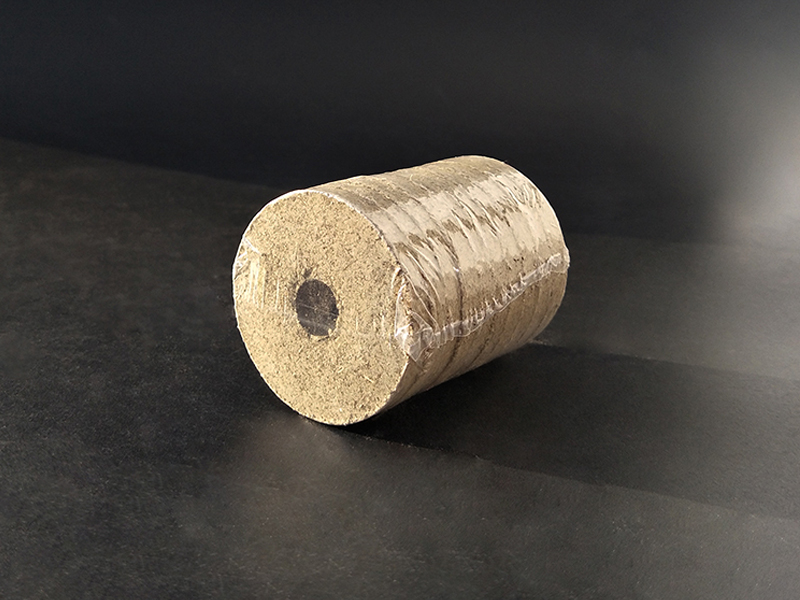 圓形單孔艾絨餅4.5*0.55CM